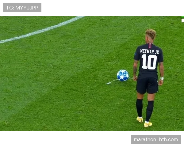 内马尔任意球破门集锦解析